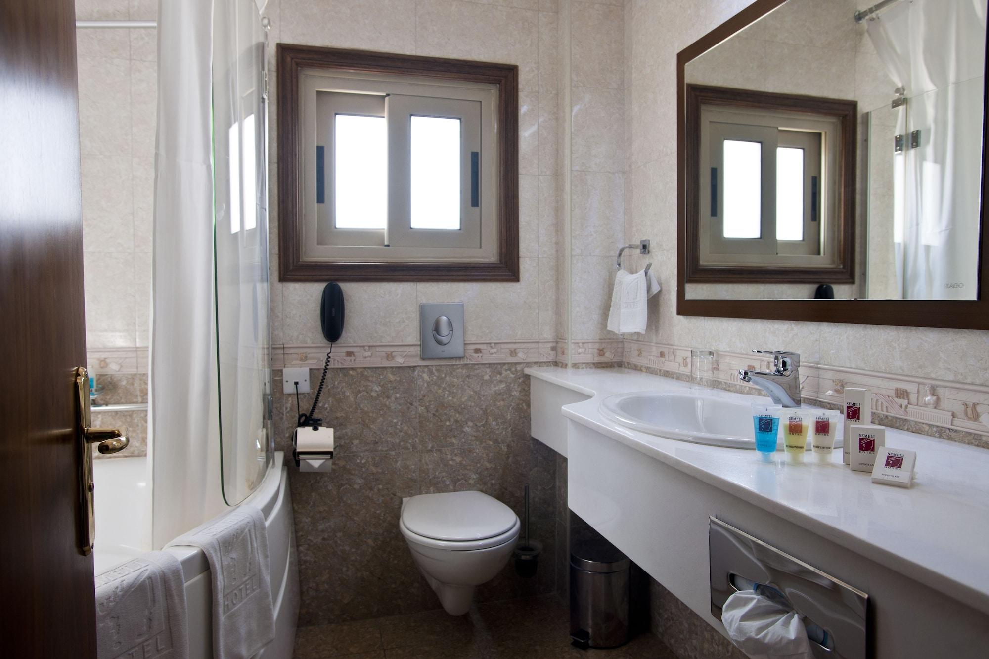 Semeli Hotel Никозия Екстериор снимка