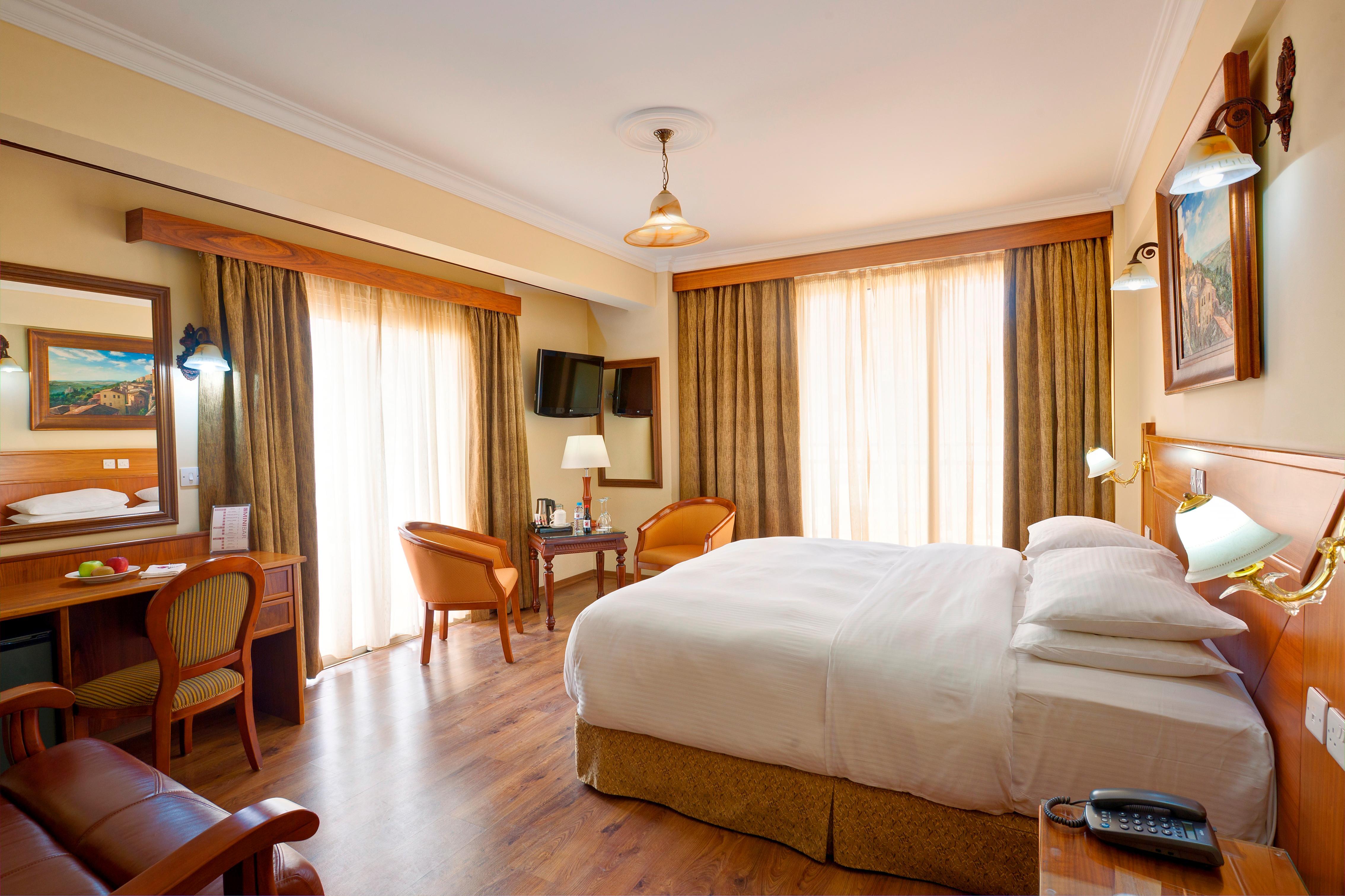 Semeli Hotel Никозия Екстериор снимка