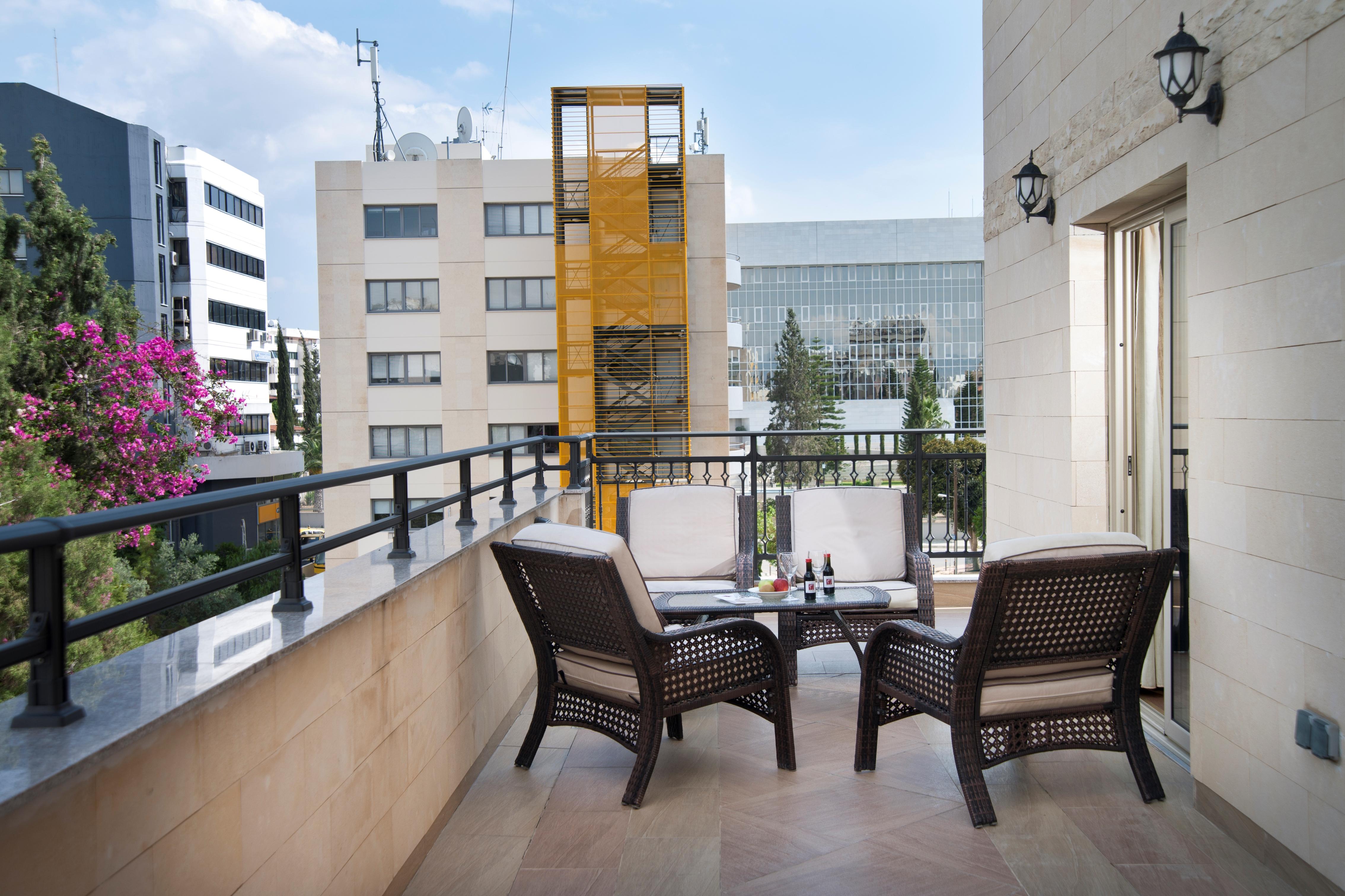 Semeli Hotel Никозия Екстериор снимка