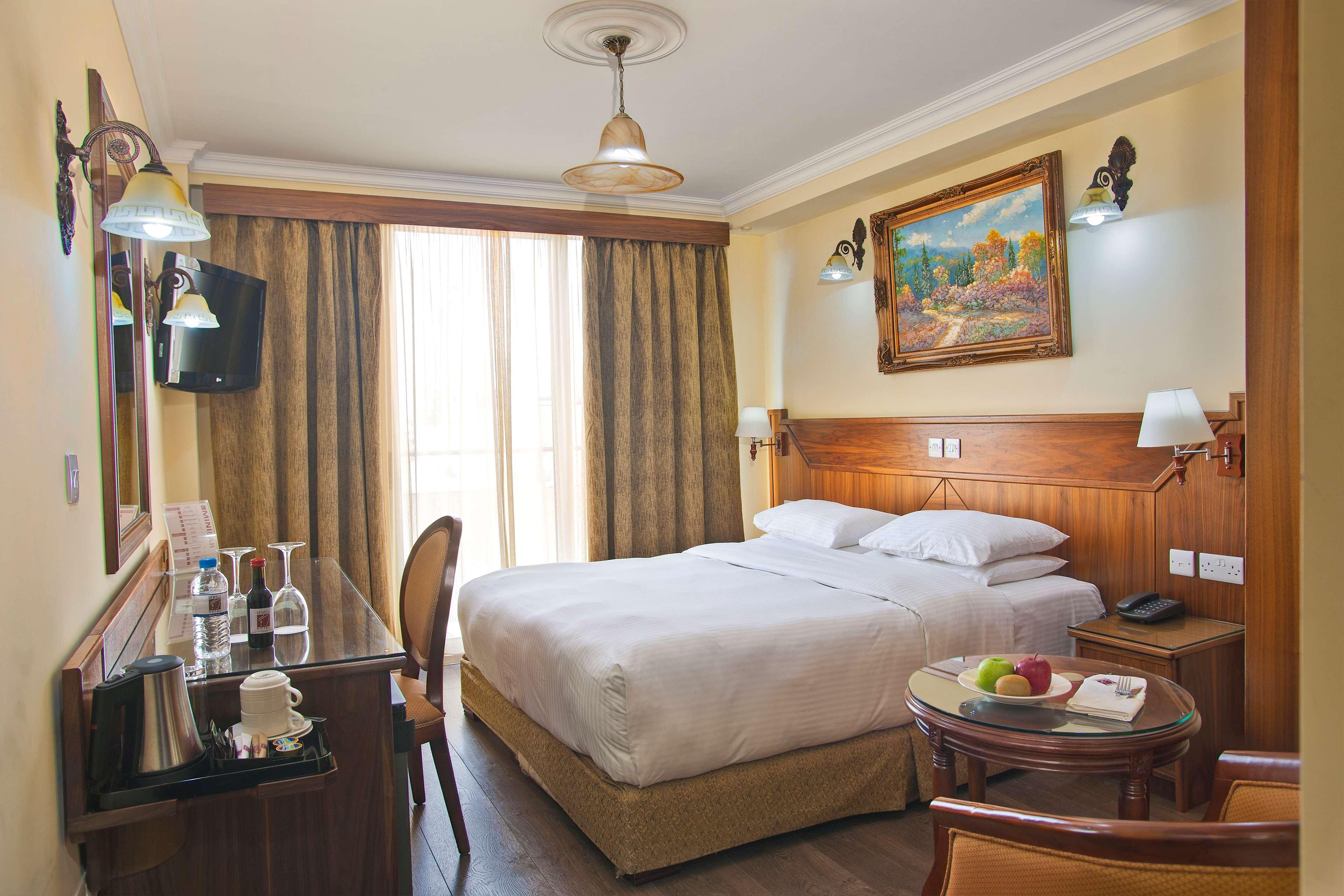 Semeli Hotel Никозия Екстериор снимка