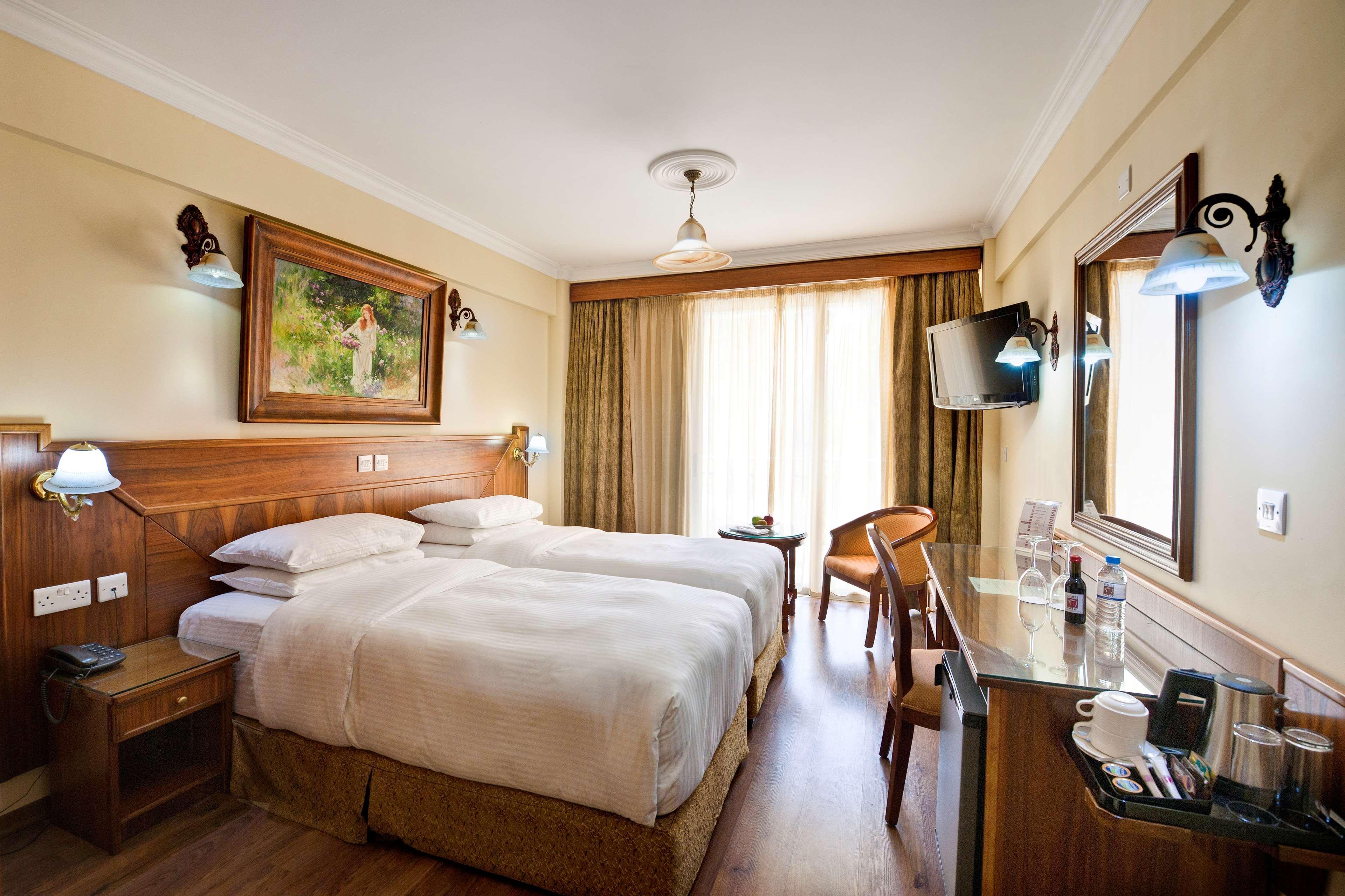 Semeli Hotel Никозия Екстериор снимка
