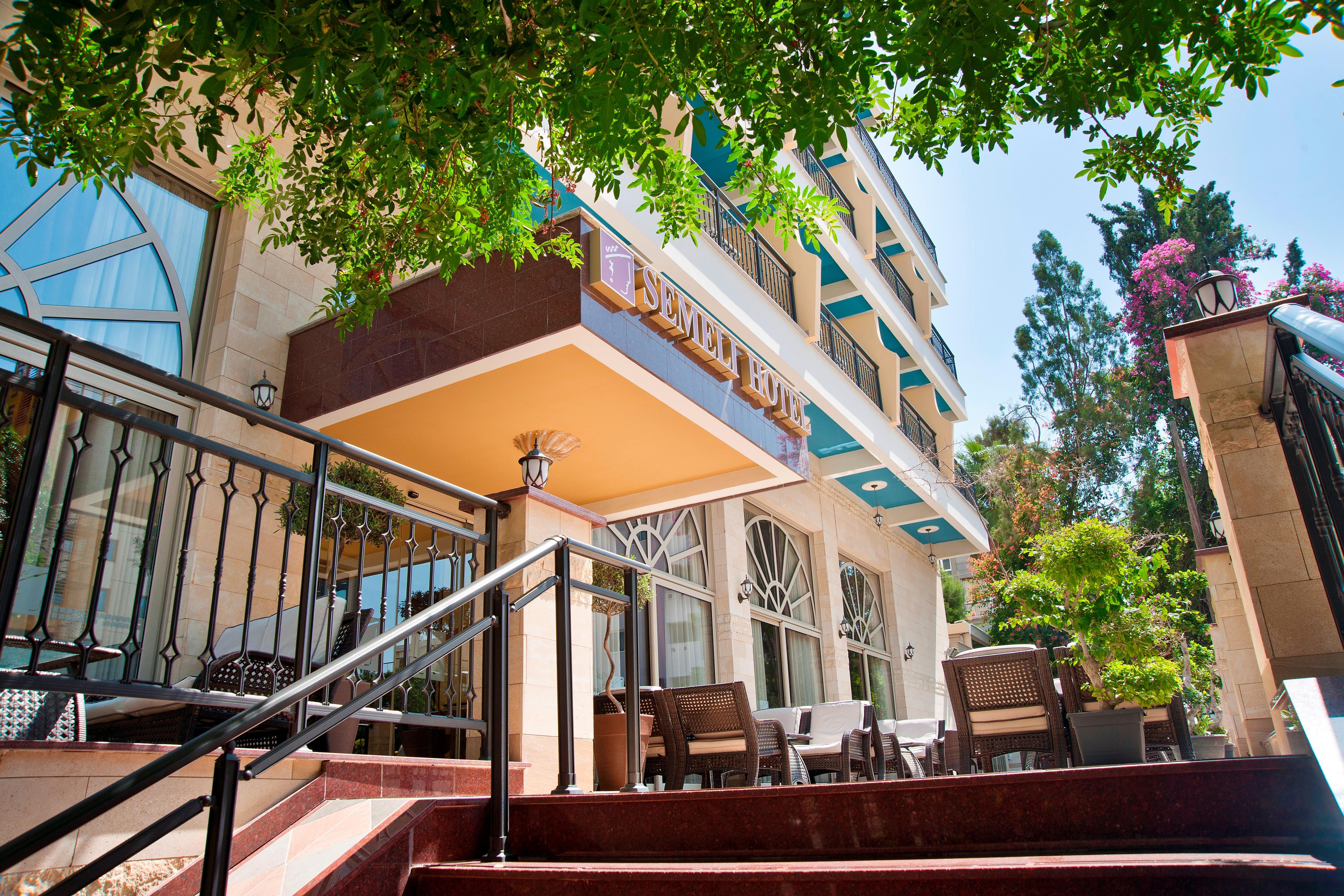 Semeli Hotel Никозия Екстериор снимка