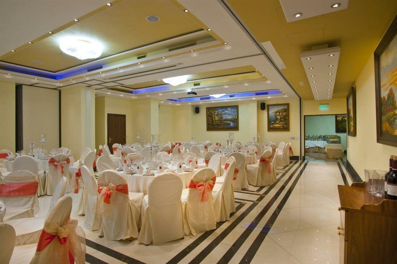 Semeli Hotel Никозия Екстериор снимка